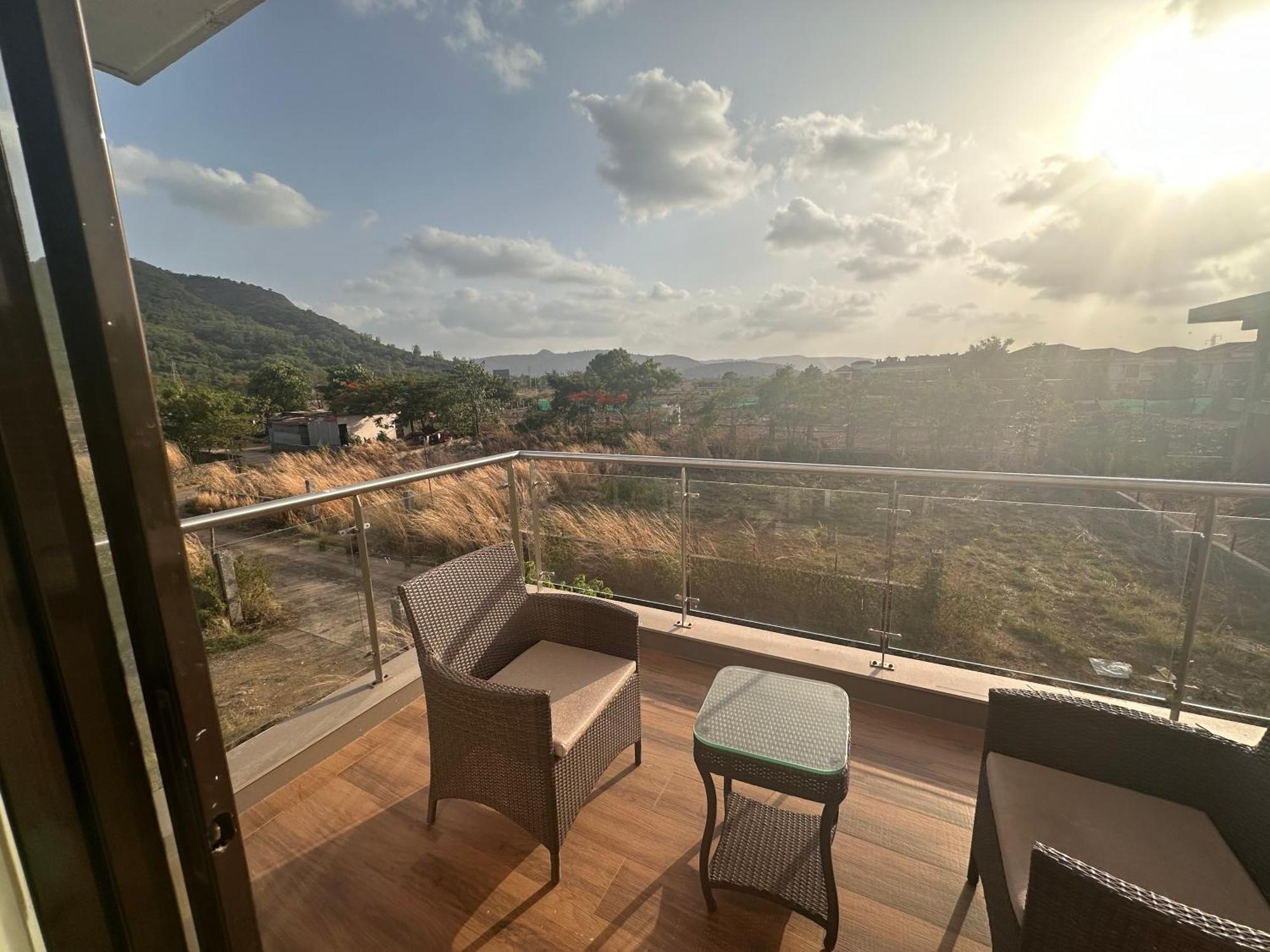 Apartmán Mizzle Exotica Lonavala Exteriér fotografie