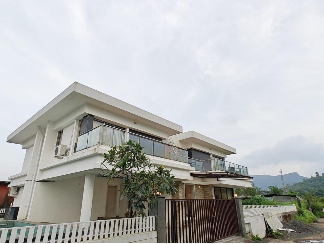 Apartmán Mizzle Exotica Lonavala Exteriér fotografie